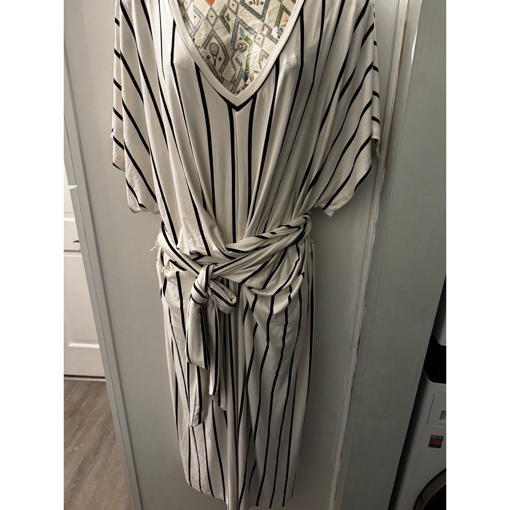 ELOQUII Striped V Neck Short Sleeve Wrap Midi Dress‎ Black White Size 18